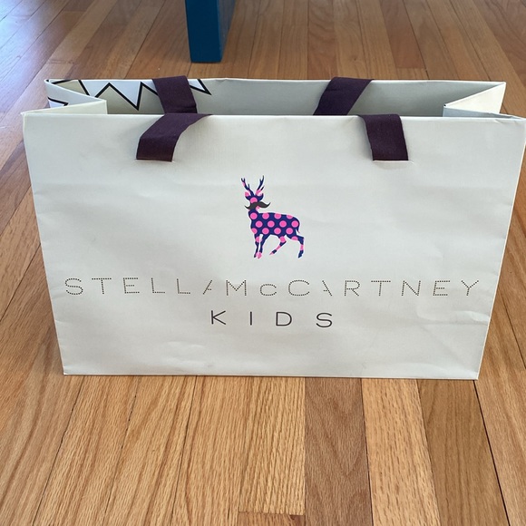 STELLA MCCARTNEY Garment Bag, Hanger & KIDS Shopping Bag - Picture 6 of 9